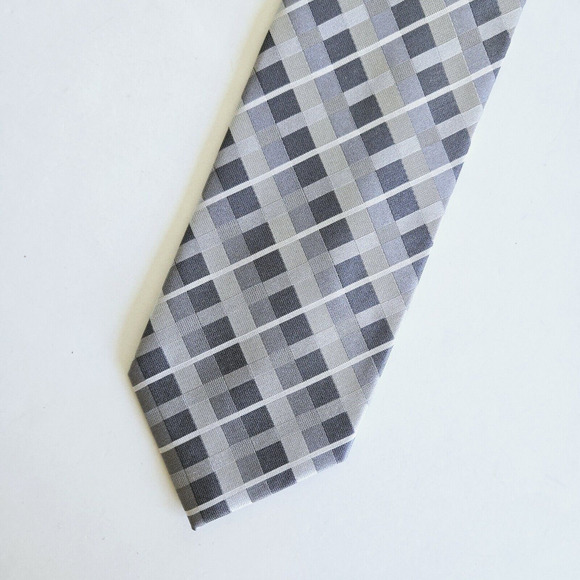 Van Heusen 100% Silk Tie Gray Plaid Geometric Stain Resistant Hand Made Classic - Picture 1 of 10